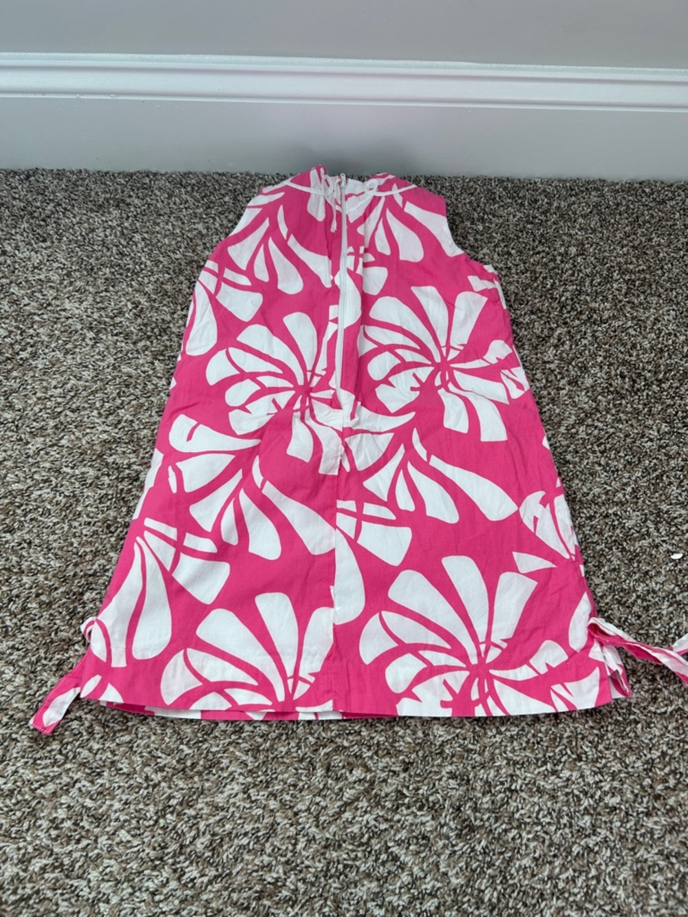 Lilly Pulitzer Pink and White Floral Sleeveless Tropical Shift Dress- Girls 6 - Picture 8 of 8